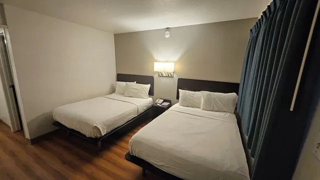 غرفة قياسية بسريرين مزدوجين، Motel6 Blythe, CA 1/10