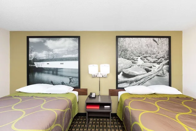 غرفة قياسية بسريرين كوين للمدخنين، Super 8 By Wyndham Johnson City 2/4