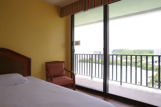 Room, Twin Beds, City View, Beach Tower، Guam Reef Olive Spa Resort 3/7