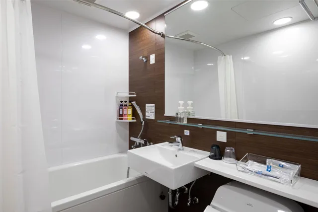 غرفة بسرير مزدوج، Comfort Hotel Kochi 2/2