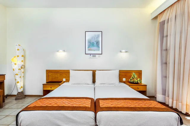 Room, Double or Twin Bed, Partial View، Xenios Possidi Paradise Hotel 1/3
