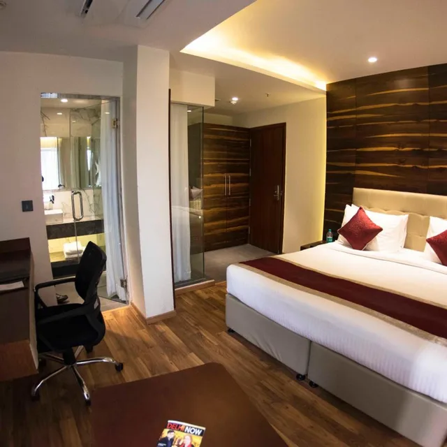 غرفة تنفيذية بسرير كينج، Hotel Connaught Royale 8/10