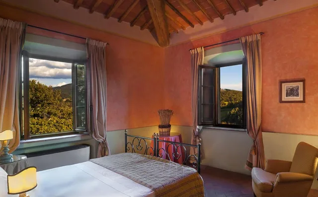 جناح بسرير مزدوج، Castello Di Spaltenna 2/4