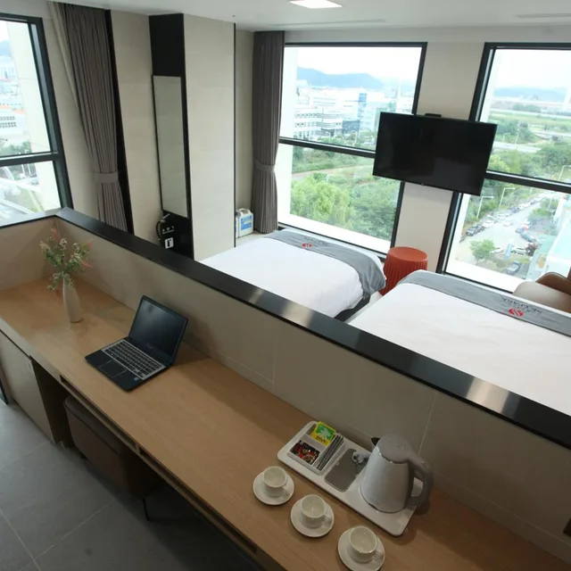 غرفة ديلوكس ركنية بسريرين منفصلين، Hotel Skypark Daejeon I 4/6