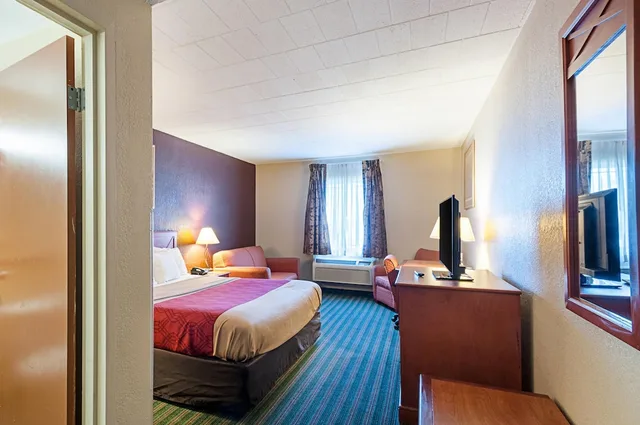 غرفة قياسية بسرير كينج، Quality Inn Near Pimlico Racetrack 5/10