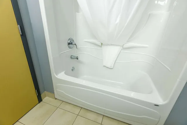 غرفة بسرير كينج، Quality Inn & Suites Victoriaville 7/7