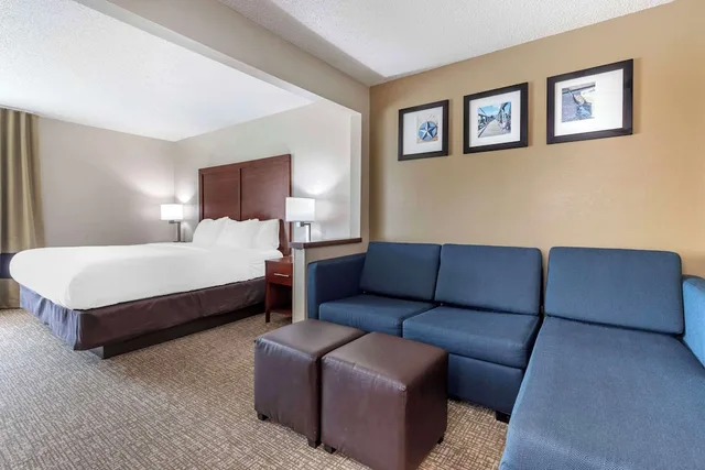 جناح بسرير كينج مع أريكة، Comfort Inn & Suites Temple - Medical Center 4/7