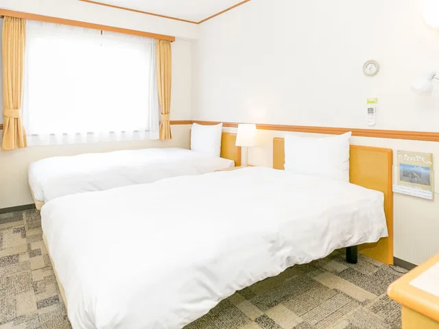 غرفة قياسية بسريرين منفصلين للمدخنين، Toyoko Inn Tokushima-eki Bizan-guchi 3/3