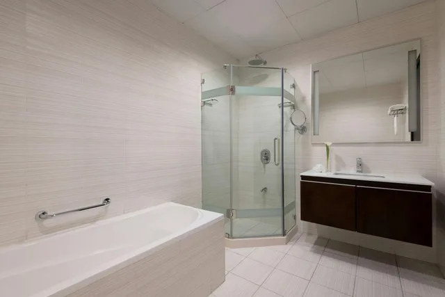 شقة ديلوكس بسرير كينج وسريرين منفصلين بغرفتي نوم، Marriott Executive Apartments City Center Doha 7/8