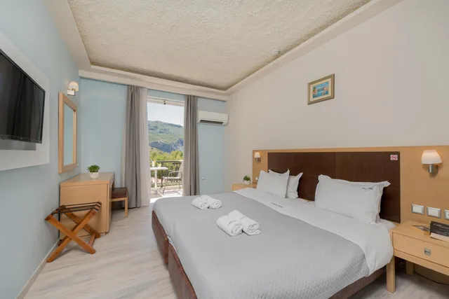 Standard, Double or Twin Bed, Crystal Beach Hotel 1/4