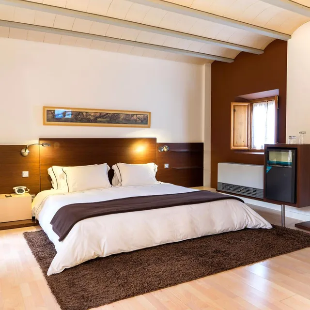 Rustic, Double Bed، La Casa Del Rector Hotel 1/10
