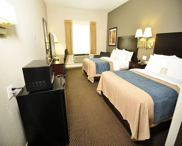 غرفة قياسية بثلاثة أسرّة، Comfort Inn Sandusky 6/10