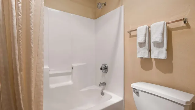 غرفة بسرير كينج، Best Western Canal Winchester Inn - Columbus South East 4/5