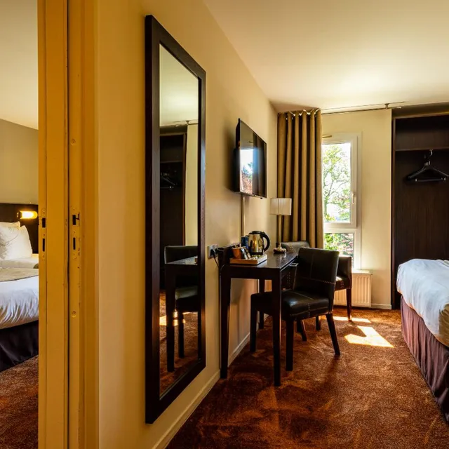 غرفة بسرير مزدوج، HOSTELLERIE D'AUSSOIS 6/10