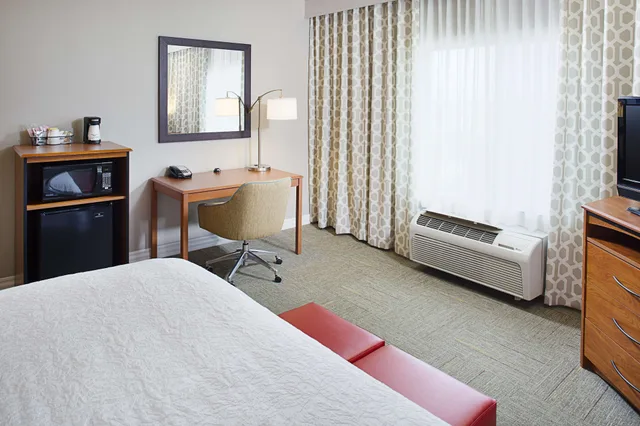 جناح استوديو بسرير كينج لذوي الإعاقة، Hampton Inn Suites Lancaster 4/10