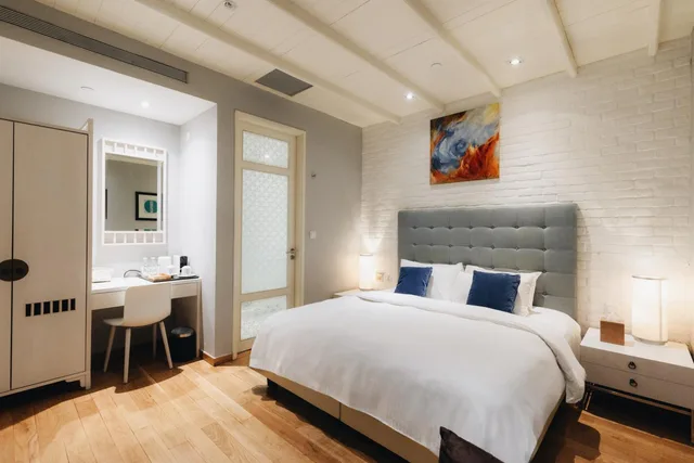 Room, King Bed, No Window، Hotel Nuve Heritage 1/1