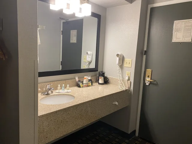 Room, 2 Queen Beds, Pool Side, Quality Inn Mauston I-90 9/10
