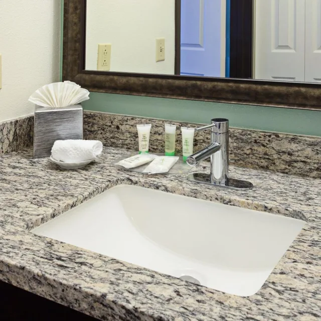 جناح بسرير كينج بغرفة نوم واحدة مع أريكة، Staybridge Suites Irvine East/Lake Forest 8/8