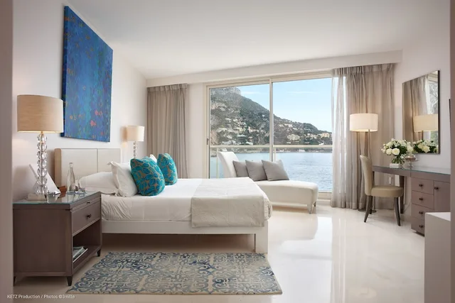 غرفة ديلوكس بسرير كينج بإطلالة على البحر، Cap Estel 2/4