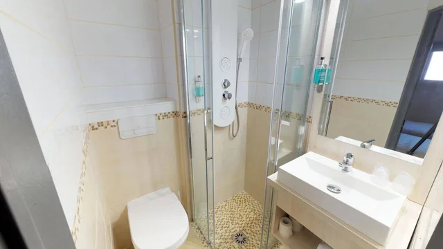 غرفة كومفورت بسرير مزدوج، La Villa Martégale 6/6