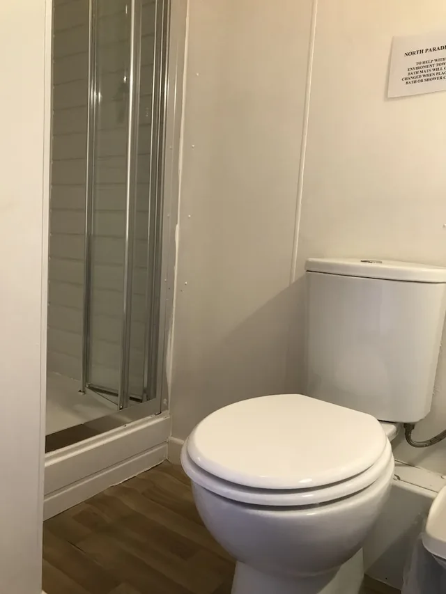 غرفة عائلية بثلاثة أسرّة، North Parade Seafront Accommodation 5/5