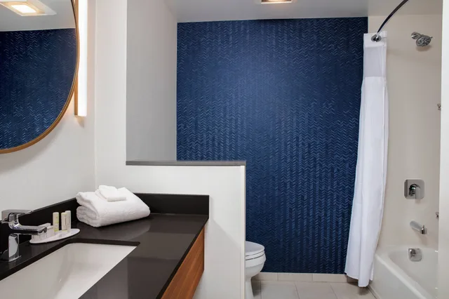 جناح تنفيذي بسرير كينج، Fairfield Inn & Suites by Marriott Lebanon near Expo Center 6/6