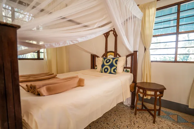 غرفة بسرير مزدوج بإطلالة على الحديقة، Pongwe Beach Hotel 3/5