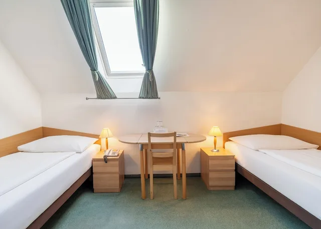 غرفة كلاسيكية بسريرين منفصلين، Hotel Mariahilf 4/10