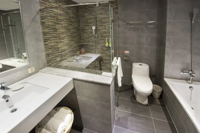 Deluxe Kingbed Room، Legend Hotel Pier 2 3/3