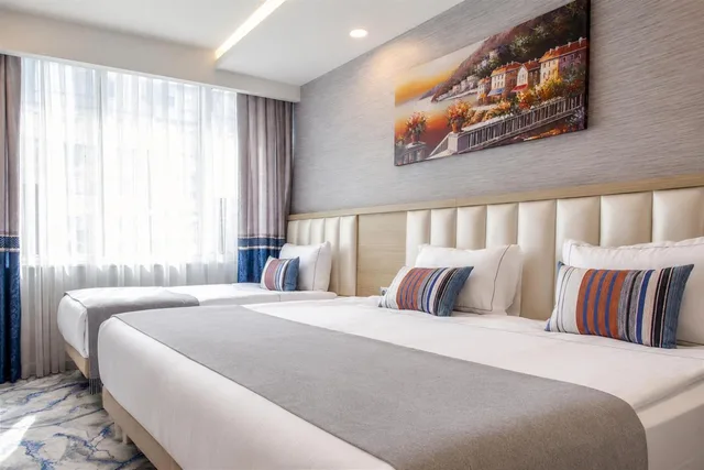 Deluxe, Triple, 1 Double and 1 Single Bed, Old Town Point Hotel & Spa Antalya 4/10
