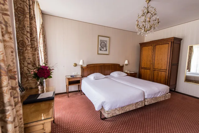 غرفة قياسية بسرير كوين، Eden Palace Au Lac 3/7