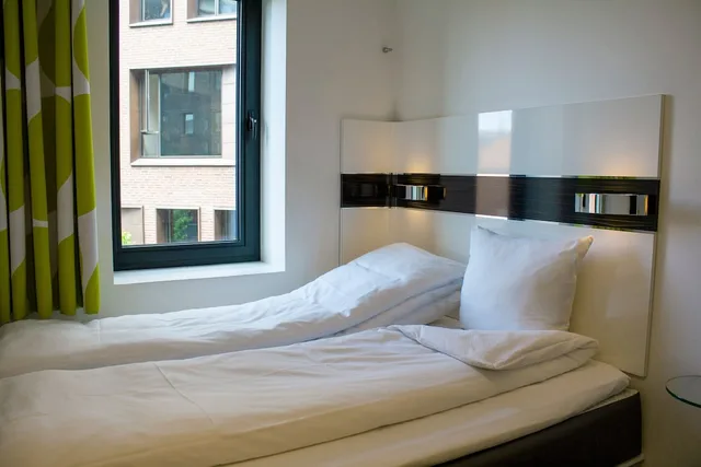 Wakeup, Futon Bed, 1 Queen and 1 Single Bed, Large، Wakeup Copenhagen Borgergade 1/5
