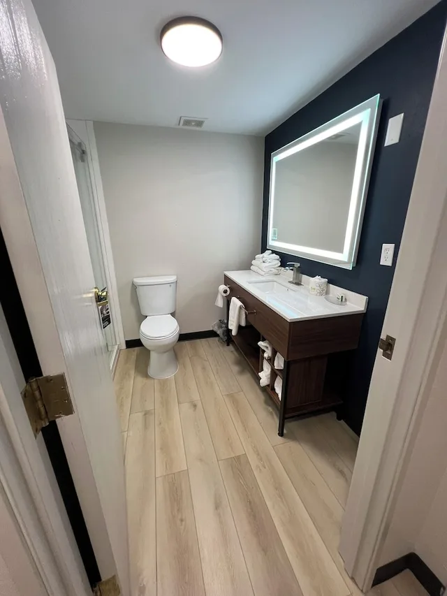 غرفة بسريرين كوين، Wingate by Wyndham Dublin Near Claytor Lake State Park 7/7