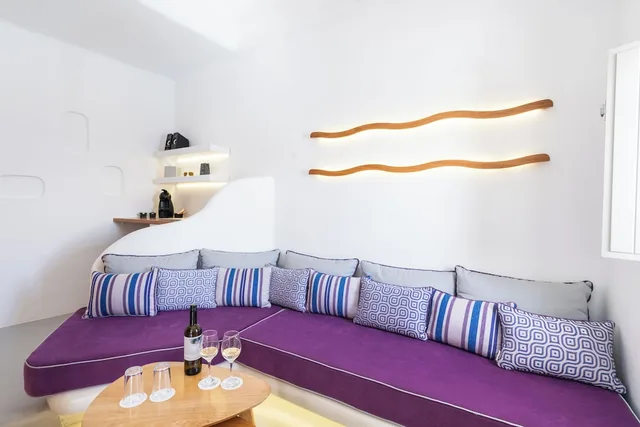 Elegant, Suite, Double Bed, Pool Front, Caldera View, Outdoor Jetted Tub، La Perla Villas And Suites Adults Only 1/7