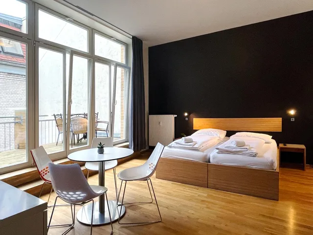 غرفة سوبيريور عائلية بسريرين منفصلين وسرير بطابقين، Say Cheese Leipzig Hotel and Hostel 2/9