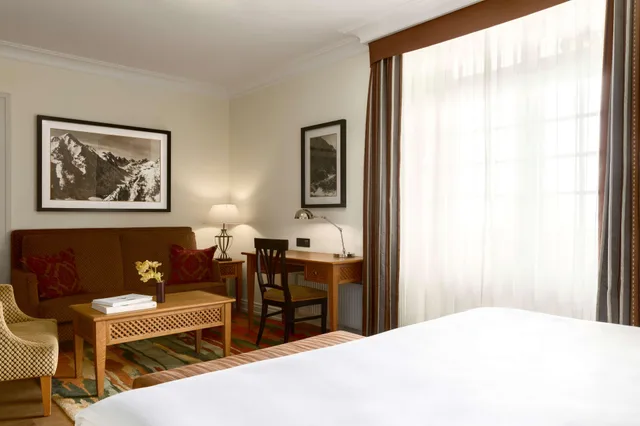 غرفة ديلوكس بإطلالة على البحيرة، GRAND HOTEL KEMPINSKI HIGH TATRAS 2/4