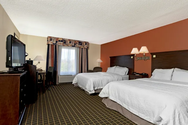غرفة بسريرين كوين، Hampton Inn Statesville 2/10