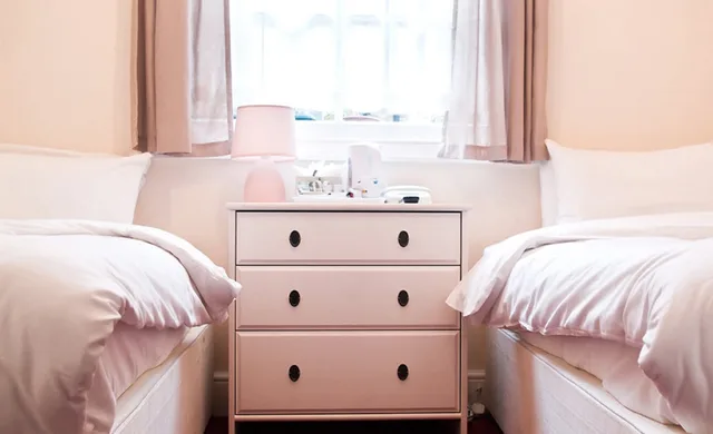 غرفة قياسية بسرير مزدوج، St Georges Hotel Pimlico 1/2