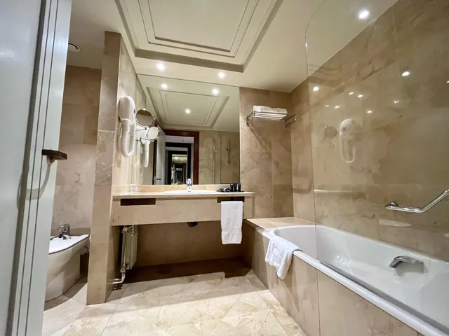 غرفة عائلية بإطلالة على البحر، Hotel Bahia 7/7
