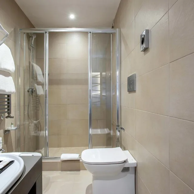 غرفة سوبيريور بسرير مزدوج أو سريرين منفصلين بشرفة، Fortyfive Squared Hotel 5/6