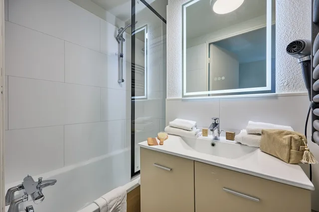 1 Bedroom, Renovated, Duplex, Apartment, Futon Bed, Bunk Bed, Sofa, Balcony، Pierre & Vacances Residence Port Guillaume(Formerly Maeva Residence) 2/2