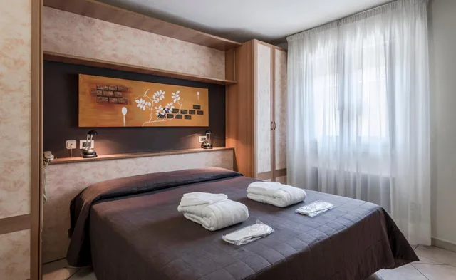 غرفة بسرير مزدوج أو سريرين منفصلين، Hotel Montebello 2/7