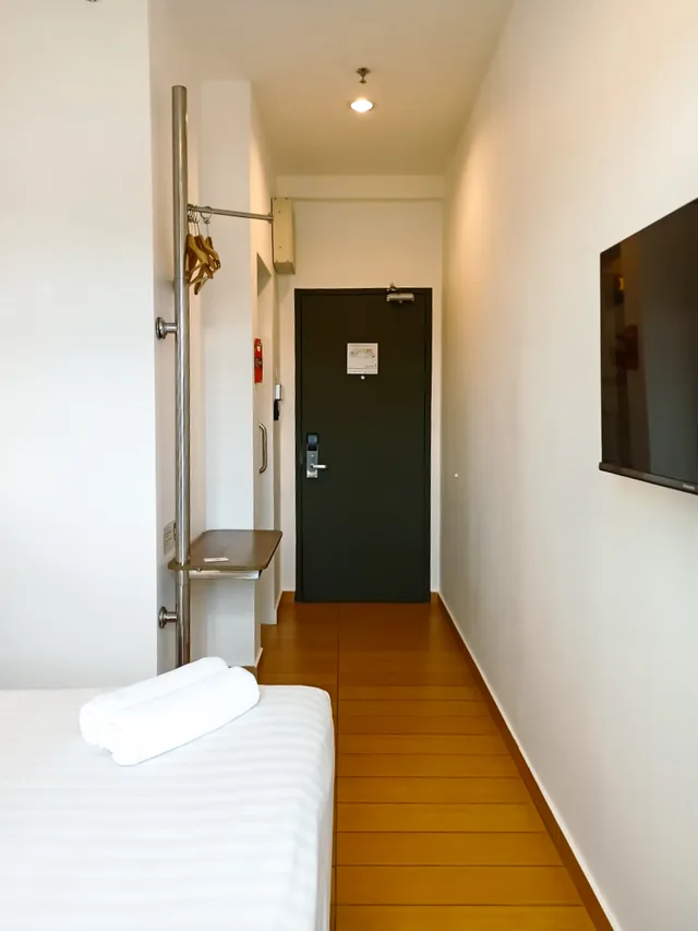 غرفة قياسية بسرير كوين، Tune Hotel Danga Bay 1/2
