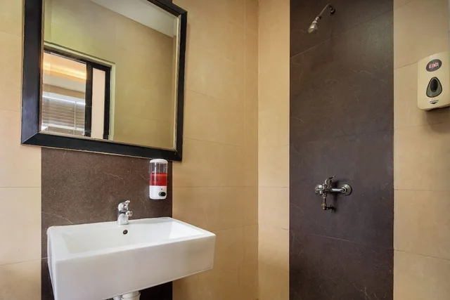 Room, Triple, 3 Beds, City View, The Quay Hotel Little India 7/10