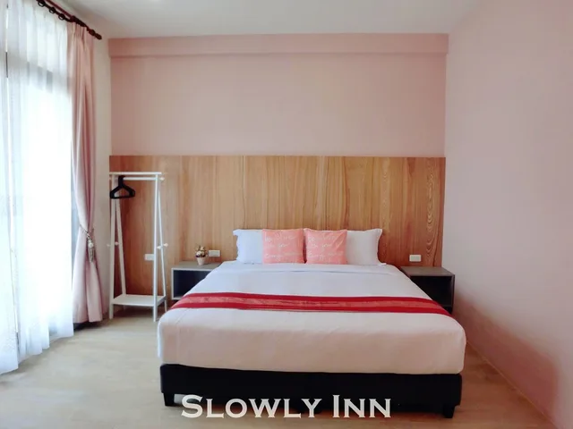 1 Bedroom, Romantic, Queen Bed, Balcony, Slowly Inn 2/10
