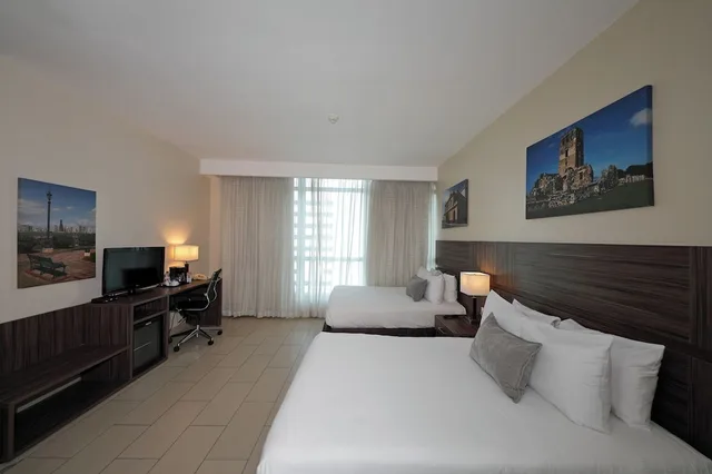 غرفة ديلوكس بسريرين مزدوجين، Victoria Hotel and Suites Panama 1/5