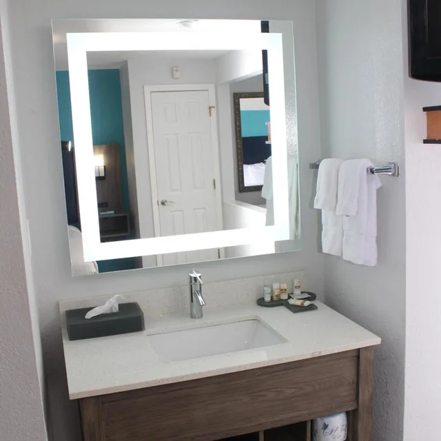 Split, Suite, Queen Bed, Partial Split View, City View، La Quinta Inn & Suites by Wyndham Oceanfront Daytona Beach 10/10