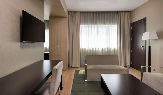 جناح جونيور بسريرين منفصلين، Nh Madrid Ribera Del Manzanares 4/9