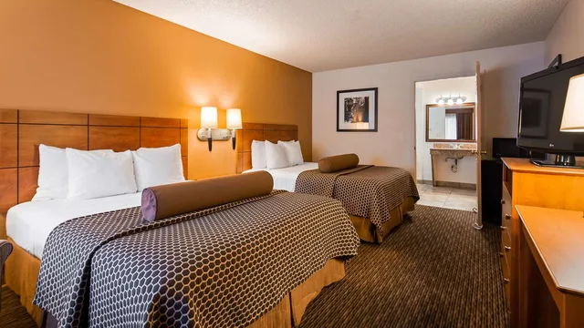 غرفة بسريرين كوين لذوي الإعاقة، Best Western Inn Of Pinetop 1/3