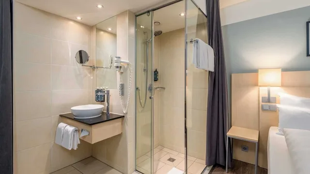 غرفة قياسية بسرير مزدوج، Lyskirchen Hotel 8/10